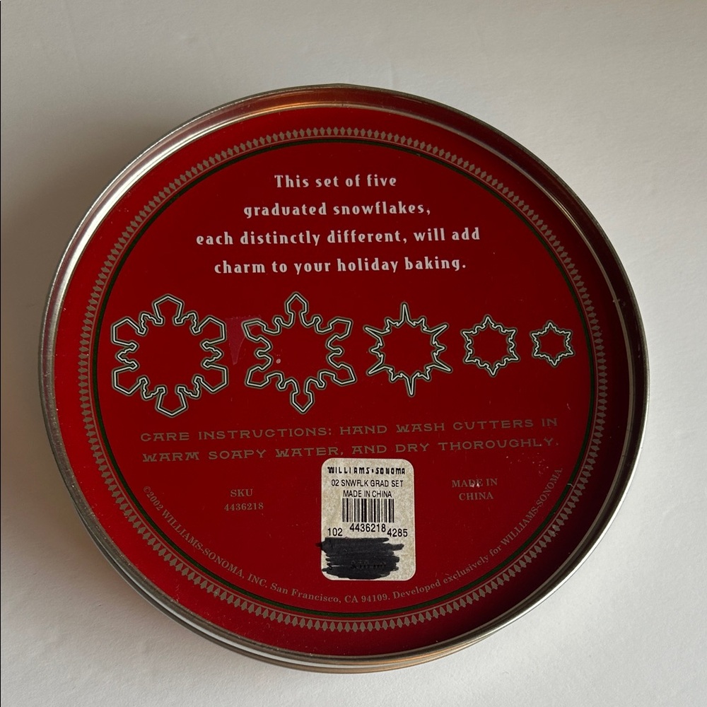 NWT Williams Sonoma Snowflake Cookie Cutter Set - Picture 2 of 7